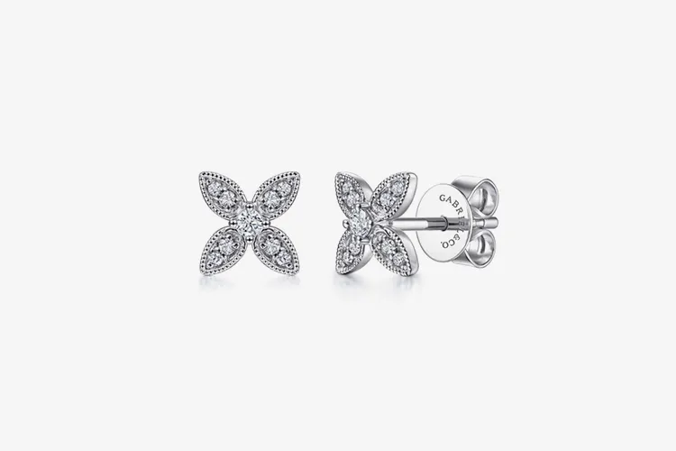 Diamond Earrings  Chippers Jewelry Bonney Lake, WA