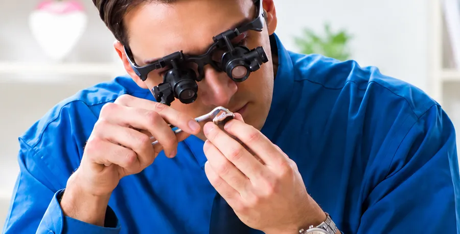 Jewelry appraisal services at Classic Creations in Venice, Florida.