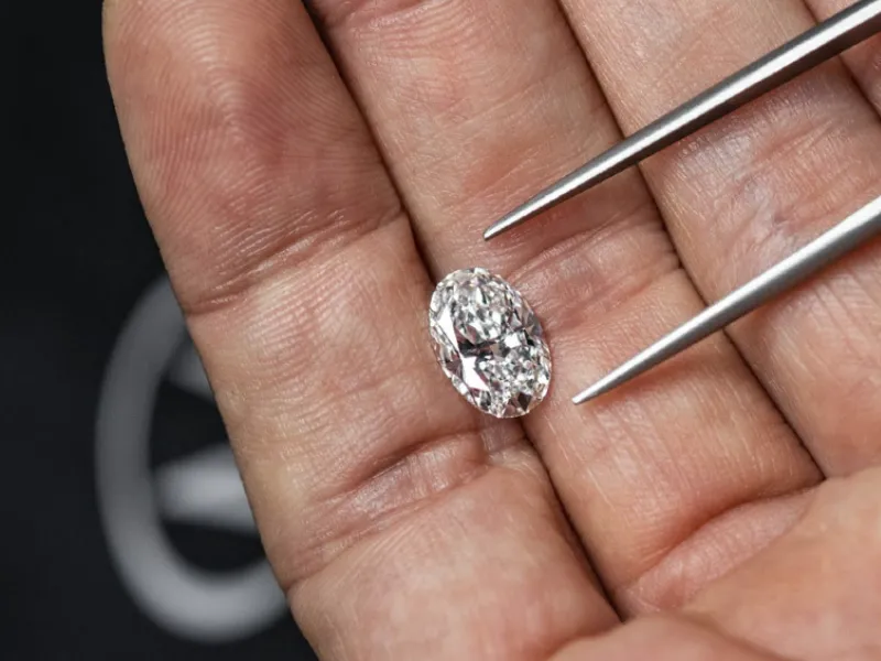 Green Rocks Diamonds. A look inside their company.  Corinth Jewelers Corinth, MS
