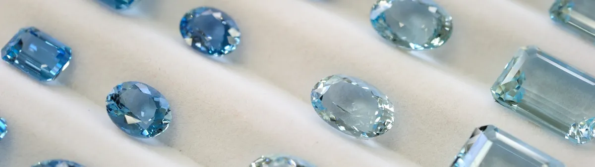 March Birthstone: The Amazing Aquamarine (Complete Guide)