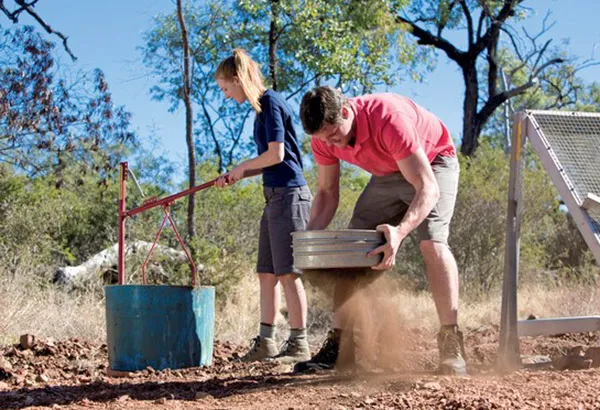 Fossicker's Paradise: Queenslanders Seek Gold Nuggets, Sapphires, Emeralds and O