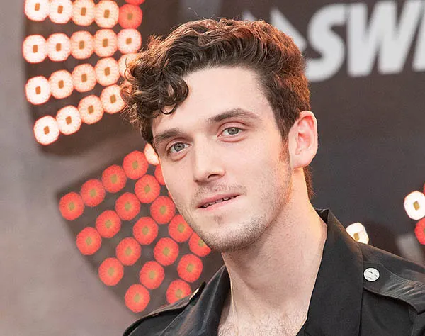 Read Article: Music Friday: Lauv's 'Bracelet' Is a Tender Tribute to a Love That Slipped Away