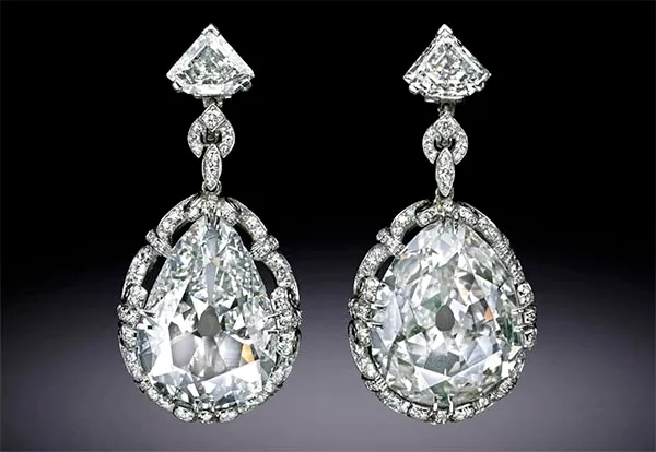 Marie Antoinette's Diamond Earrings Are the Focus of Today's Virtual Gem Gallery