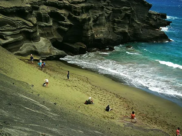 Hawaii’s Mahana Beach Is Blanketed With Olivine Crystals Eroded From Ancie