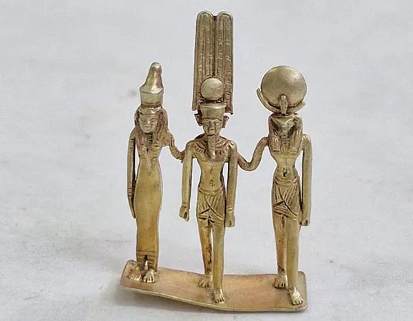 Archaeologists Discover 2,600-Year-Old 'Pot of Gold' at Karnak Temple in Egypt