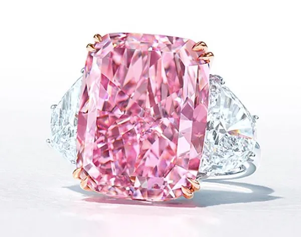 April's Birthstone: This Fancy Vivid Purple-Pink Diamond Will Make History on Ma