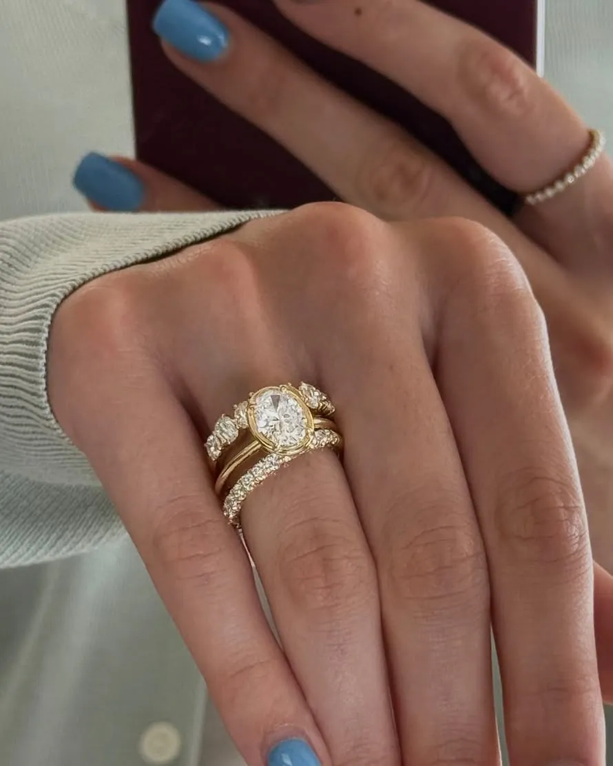 July 7th - 19th - Enjoy 50% OFF Summer Savings on in-stock wedding bands & lab grown diamonds with engagement rings.
