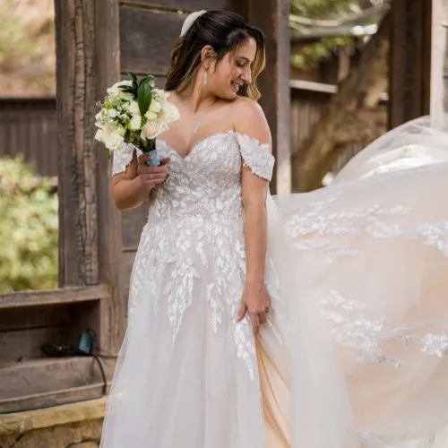 bel fiore bridal Bel Fiore Bridal is a warm and welcoming bridal boutique with a selection of over 400 wedding dresses. Every br