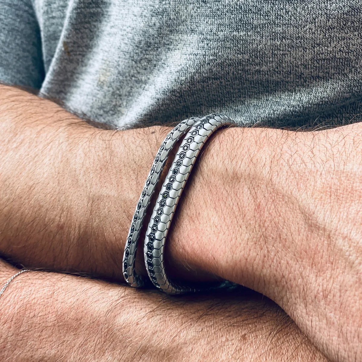 Elevate His Edge: Men’s Bracelet Trends at Diamonds Direct Tampa