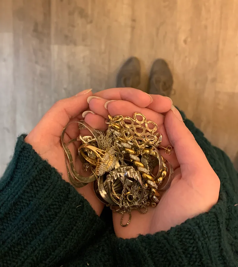 Read article: Get the best price for your gold, silver, and more at Dickinson Jewelers