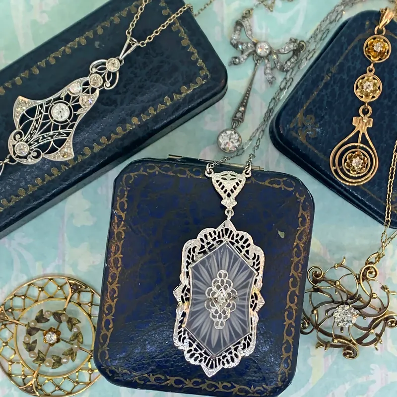 Read article: Top Jewelry Trends for 2024: What&#8217;s Hot at Dickinson Jewelers