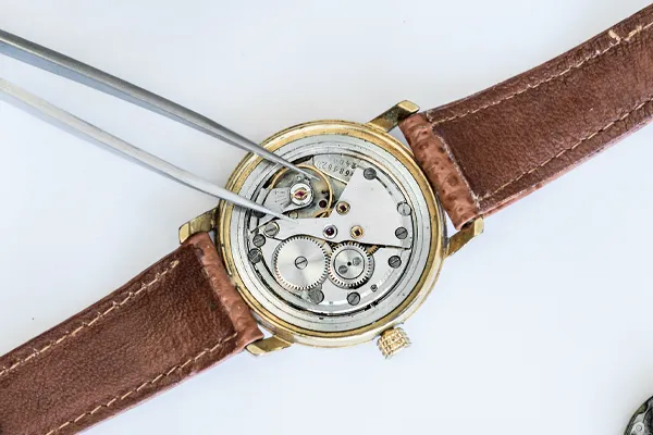 Learn about Watch Repairs image