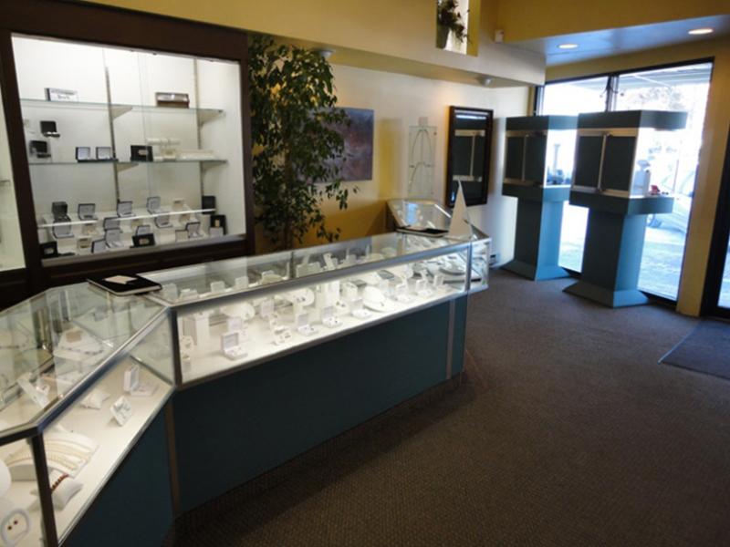 OUR STORE  Dons Jewelry & Design Washington, IA