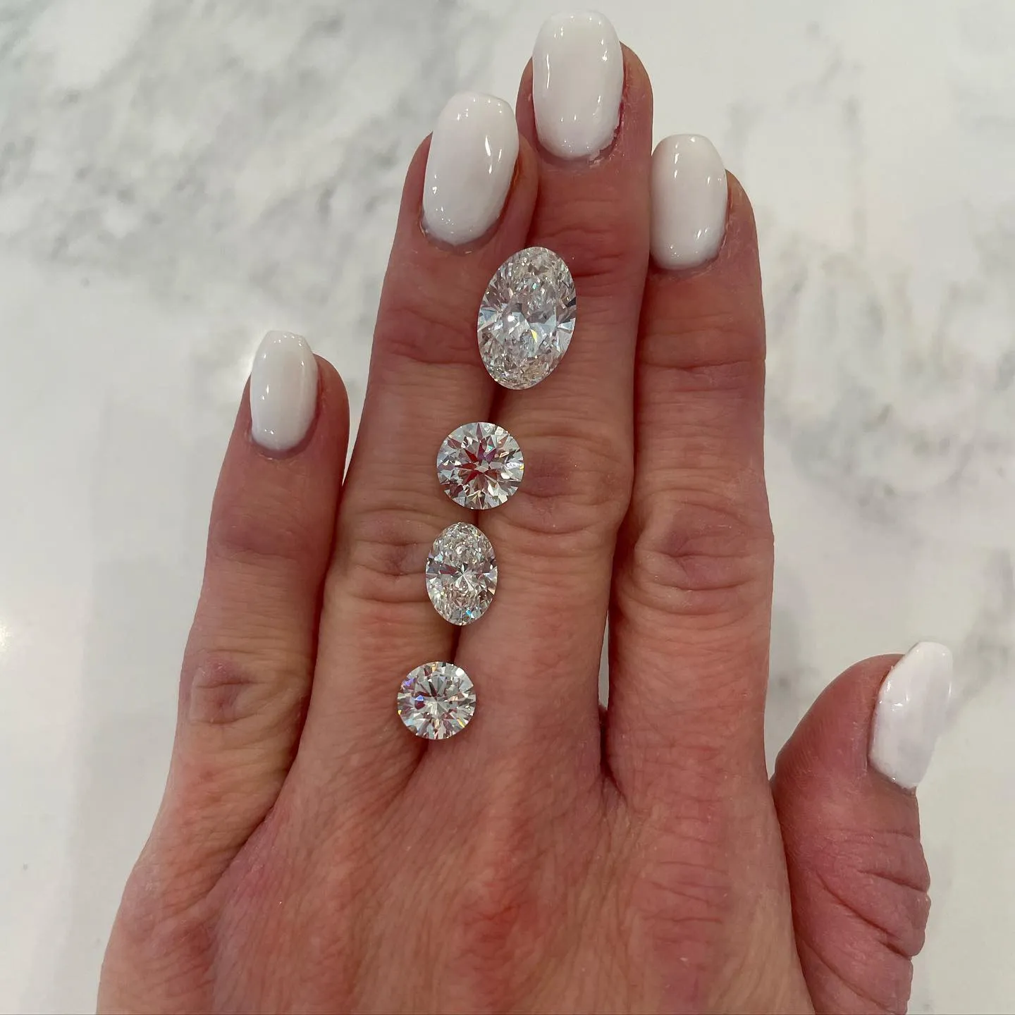 2. Stone Purchase and Ring Selection: Duration: Some stones may take 2-3 weeks to be received, so clients should factor this into their timeline.Client Involvement: During this period, clients are encouraged to search for the perfect ring or setting. Dripping Diamonds Dripping Springs, TX