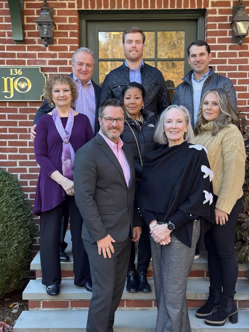 Read article: Lee Elgin Serves on Review Board Committee of International Jewelry Group