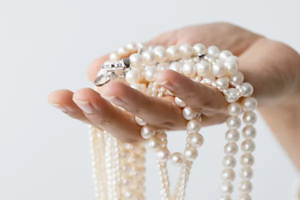 Learn about Pearl & Bead Restringing image