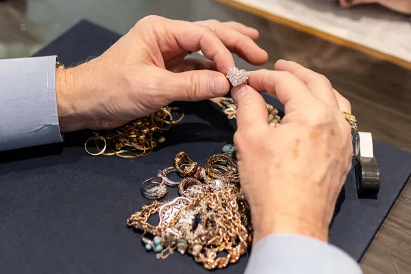 Learn about Gold & Jewelry Buying image