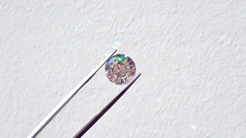 Read article: Engagement Ring Settings 