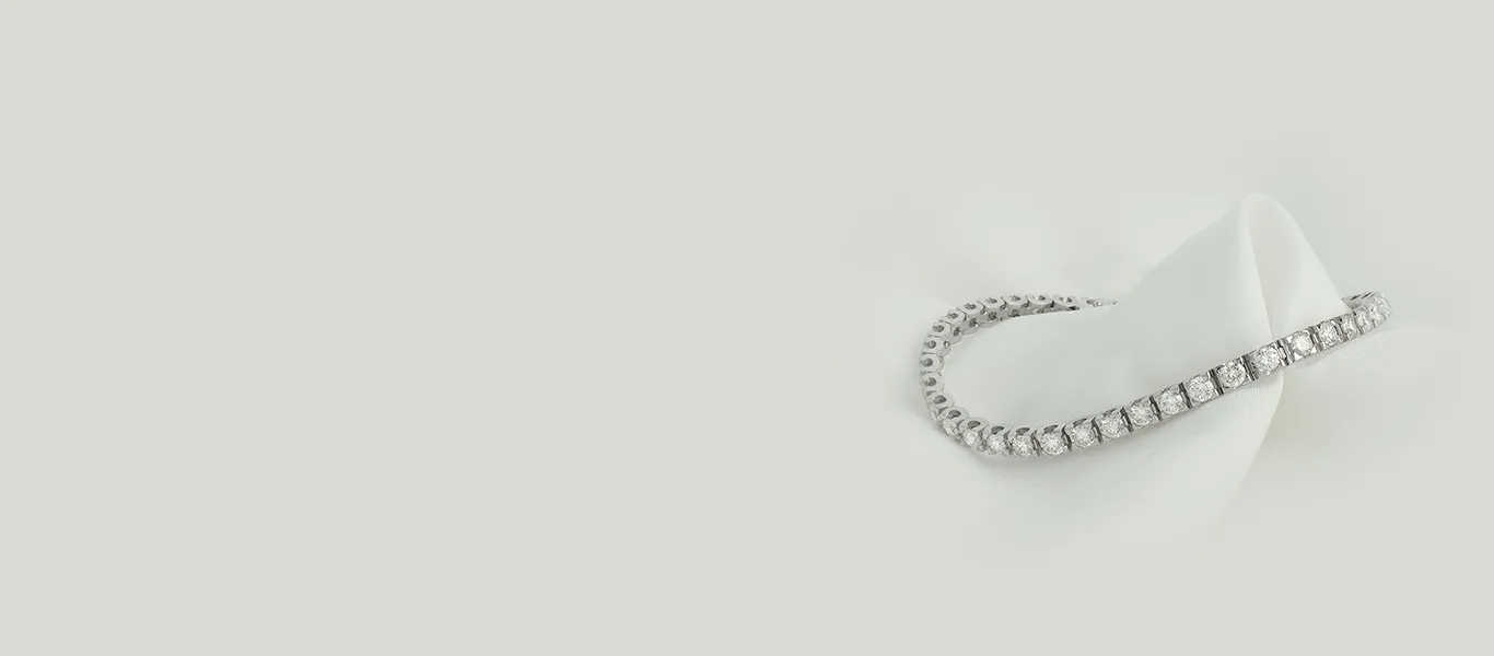 An Essential Guide To Timeless Tennis Bracelets Tennis bracelets are the perfect example of a piece that draws aesthetic inspira