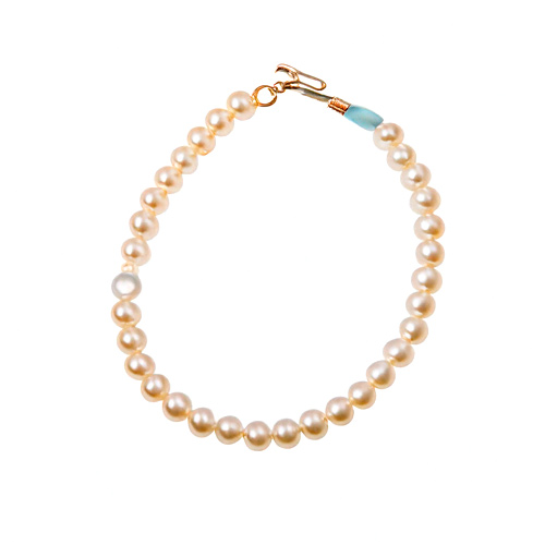 Pearl bracelet
