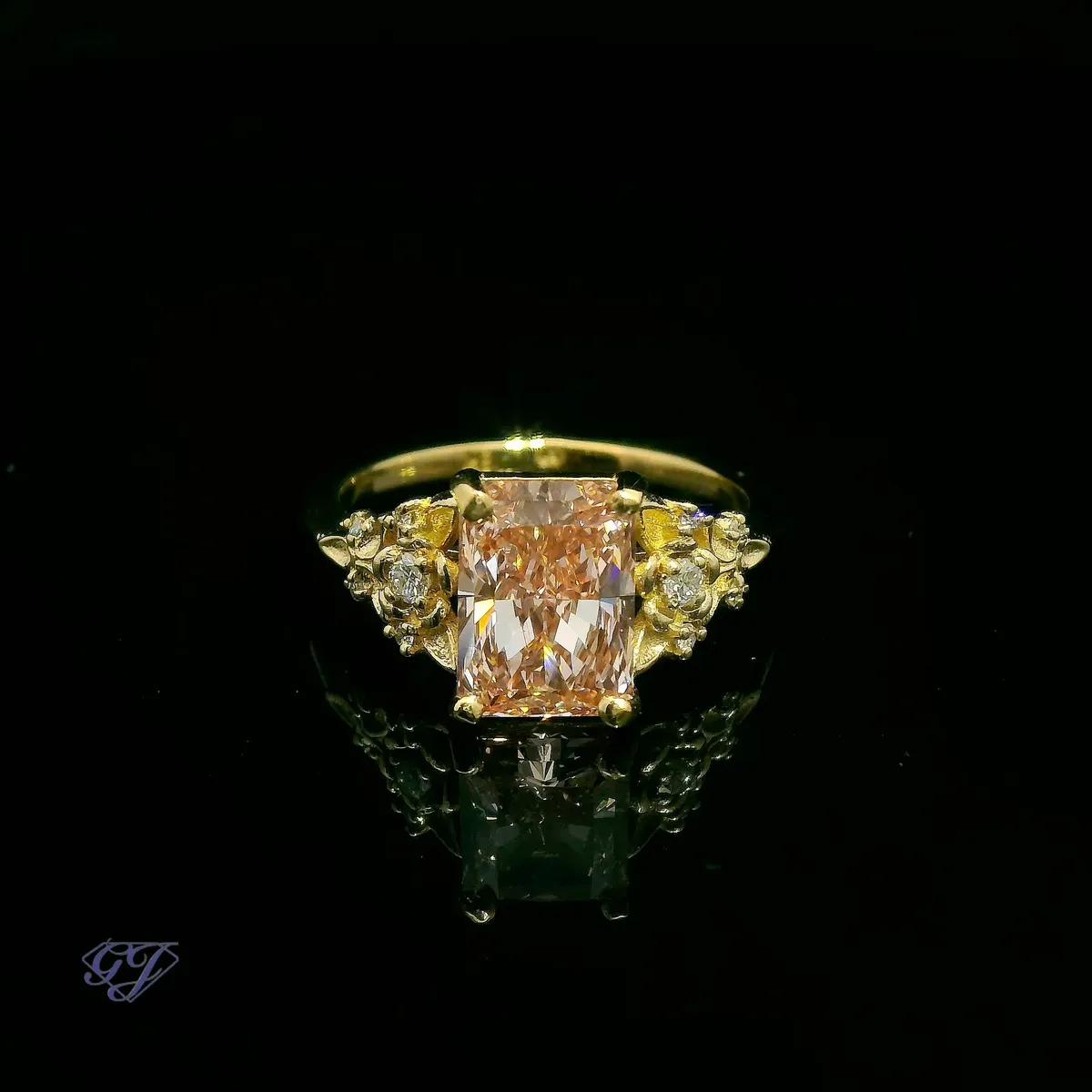 Read article: Holiday Jewelry Gifts That Make Christmas Shine at Geneva Jewelry