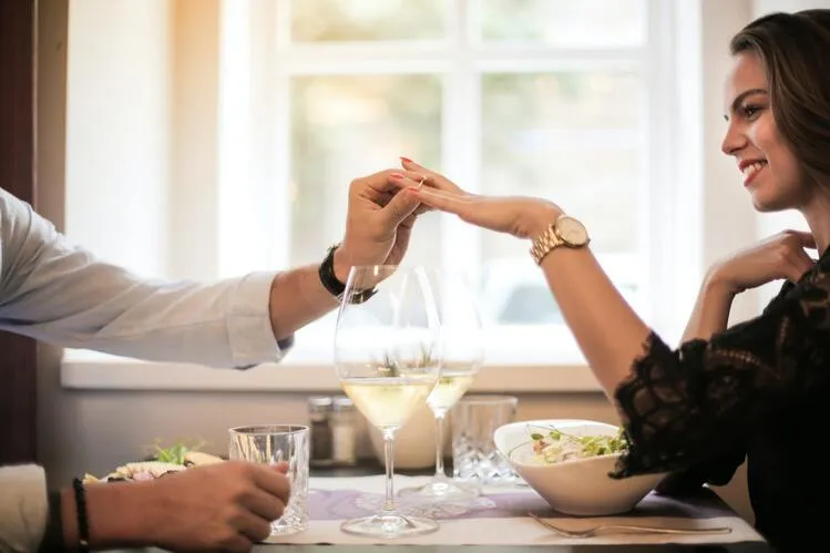 Celebrate National Sweetheart Day With an Extraordinary Proposal 