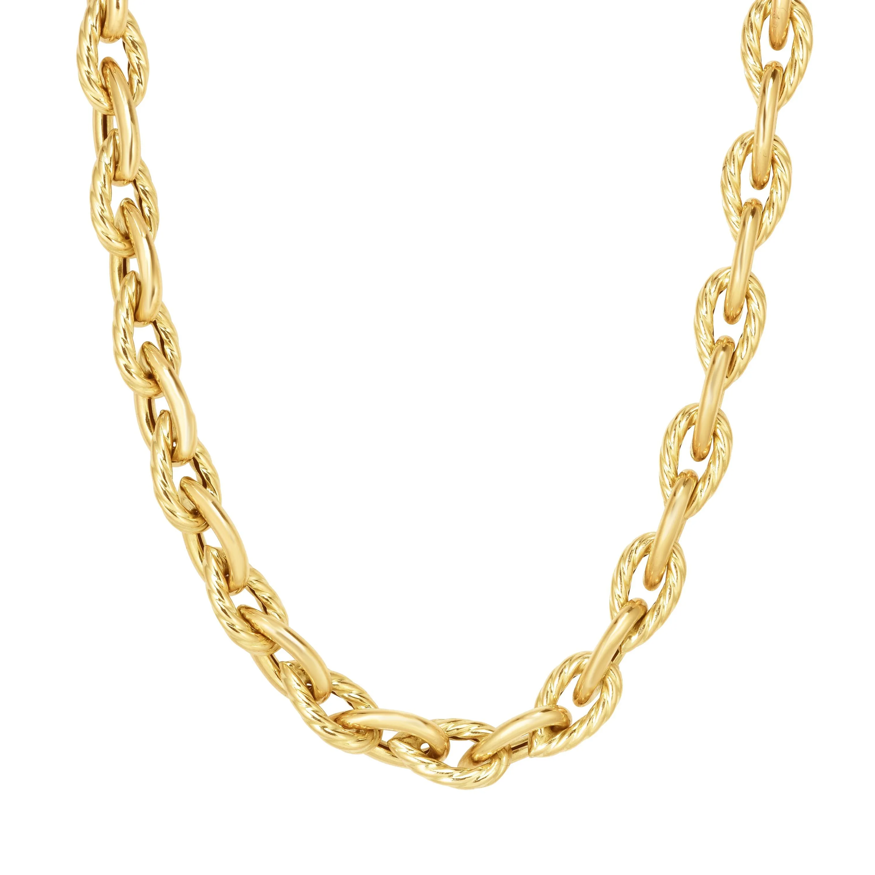 Gold chains at Grogan Jewelers fine jewelry store in Florence, AL; Huntsville, AL and Franklin, TN.