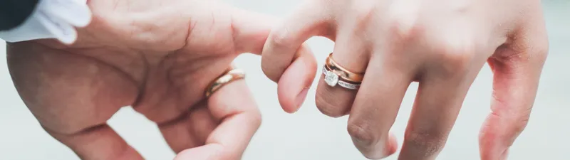 Read article: 5 Types of Wedding Bands: A Quick Guide With Buying Tips!