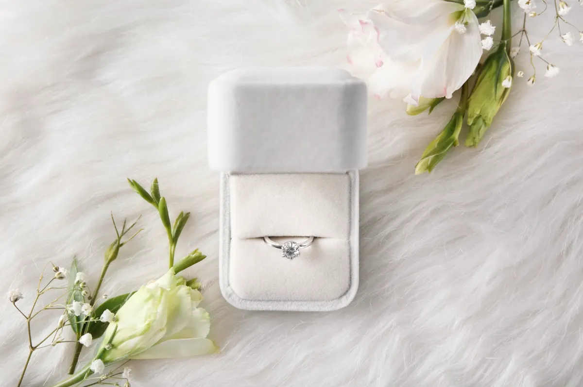 May Engagement Ring Trends: Sparkling Styles for the Spring Bride