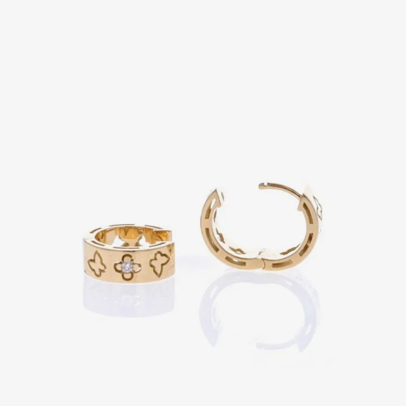 Shop Earrings online or in the Niagara Region. Including Coloured Stone Earrings, Diamond Earrings, Diamond stud earrings, gold 
