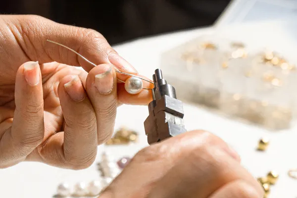 Learn about Pearl & Bead Restringing image