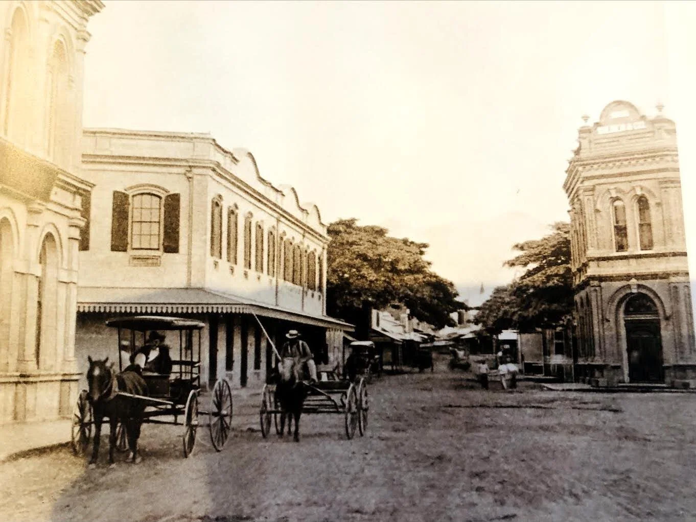 Downtown Honolulu in the era Hildgund was founded