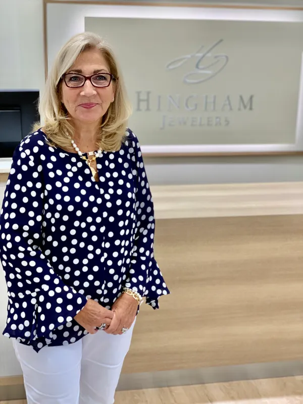 Ellyn - Sales Associate
