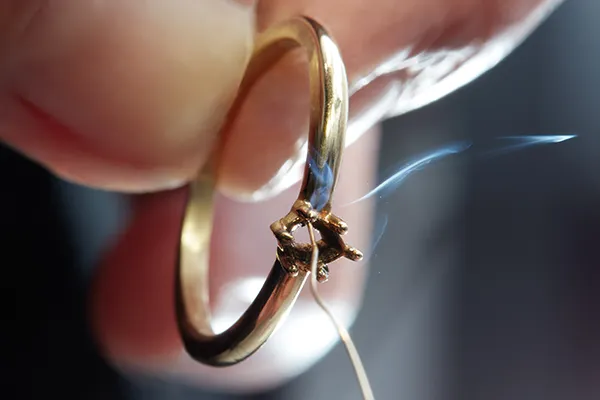 Learn about Tip & Prong Repair image