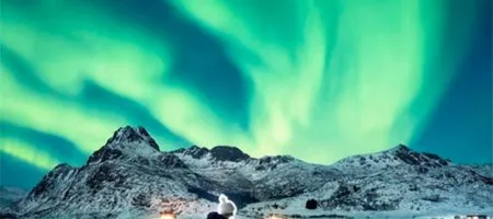 Read article: Proposal Under the Northern Lights
