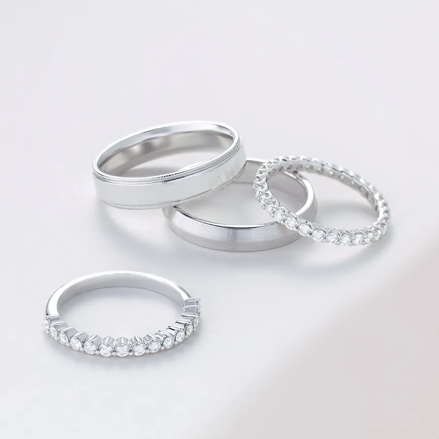 Showcasing luxurious women’s wedding bands with diamonds.