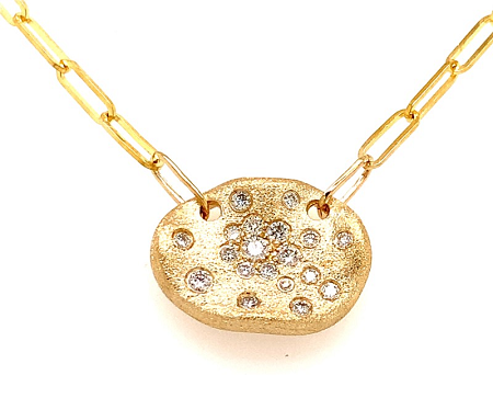 Showstopper Diamond Pendant in a Luxury Design