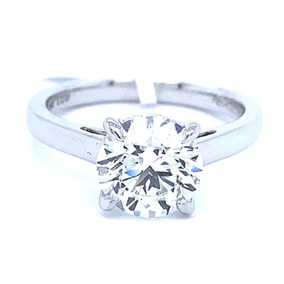 Elegant Lab Grown Round Brilliant Diamond Engagement Ring