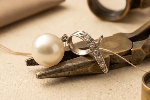 Learn about Jewelry Restoration image