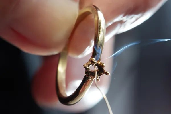 Learn about Tip & Prong Repair image