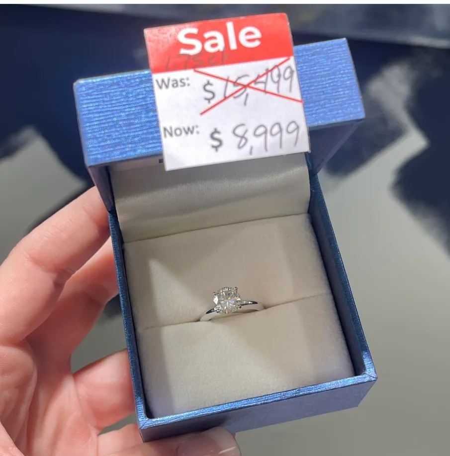 Items priced just right Lorem ipsum dolor sit amet consectetur adipiscing elit sed do. James Martin Jewelers Dubuque, IA