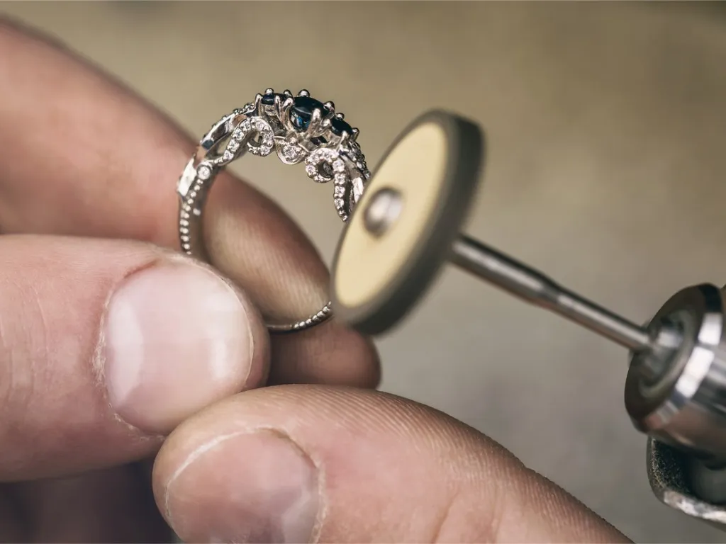 J. Anthony Jewelers Neenah, WI