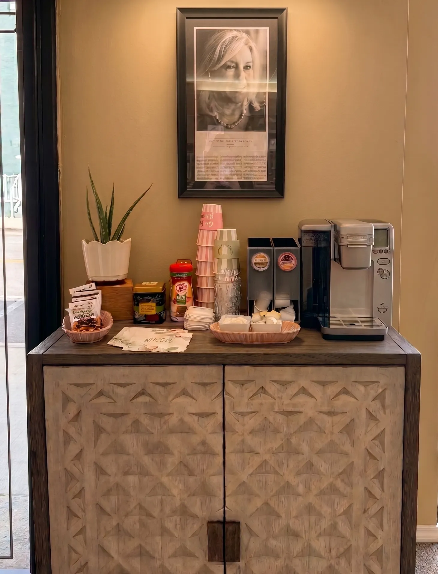 Complimentary coffee and tea bar at Jayson Jewelers Cape Girardeau