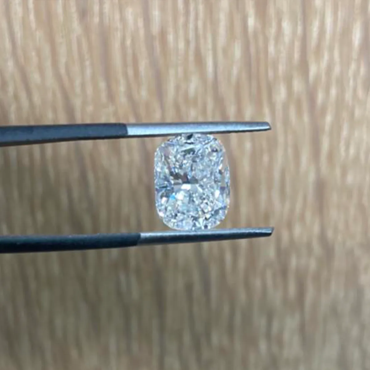 Loose diamonds being evaluated