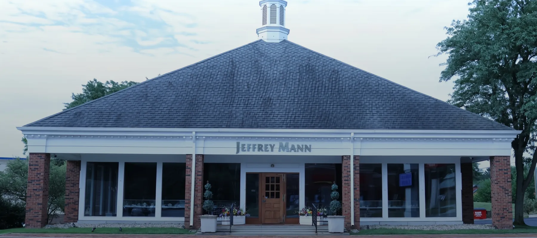 Mann Made Diamonds The largest selection of the most beautiful diamonds you will find anywhere. Jeffrey Mann Fine Jewelers, Inc 