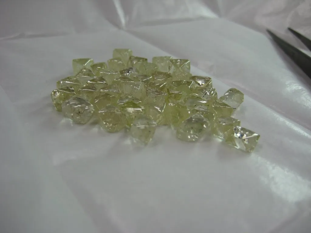  Fancy Yellow J. Thomas Jewelers Rochester Hills, MI