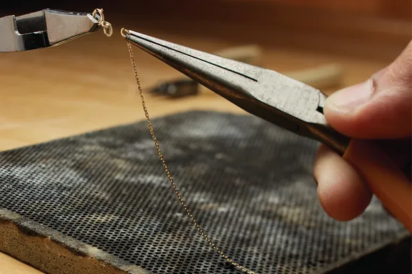 Learn about Chain Soldering image