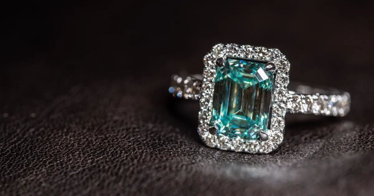 Why Choose Alternative Gemstones for Your Engagement Ring