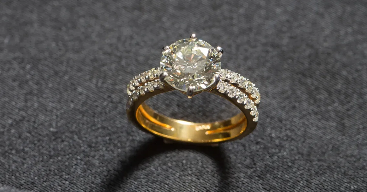 What Makes a Custom Engagement Ring Unique
