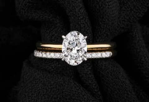 Gold diamond engagement ring set